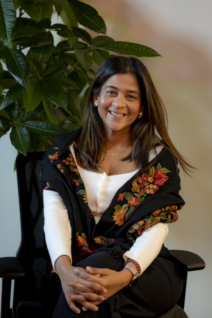 Shradha Mittal collaborating with HiBoop team